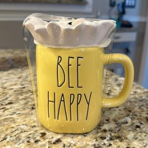 NEW Rae Dunn BEE HAPPY Yellow Mug with Daisy and Bee Flower Topper 2022